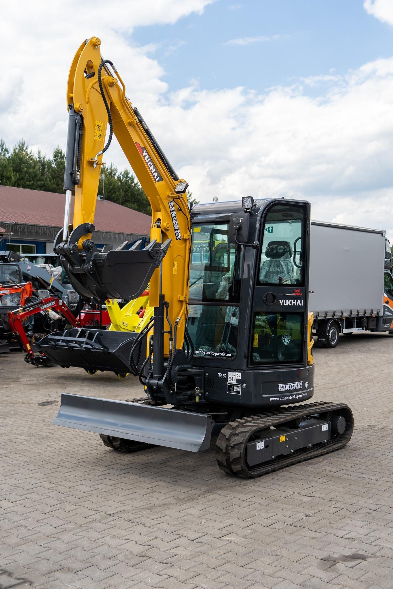 1 Ekskavatorius YC35SR Pro - Image 1